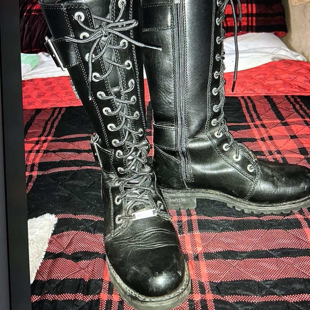 Ladies size 9 Harley Boots